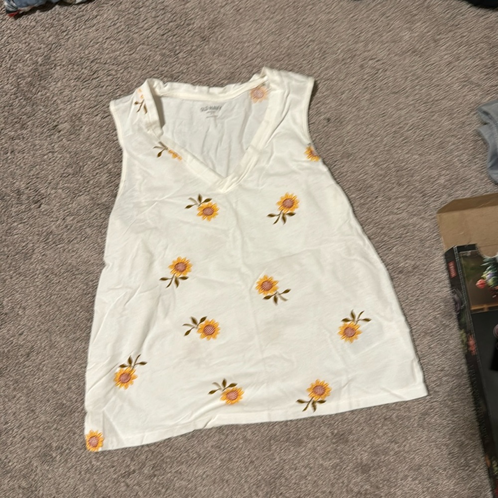 Old Navy Sunflower tank top